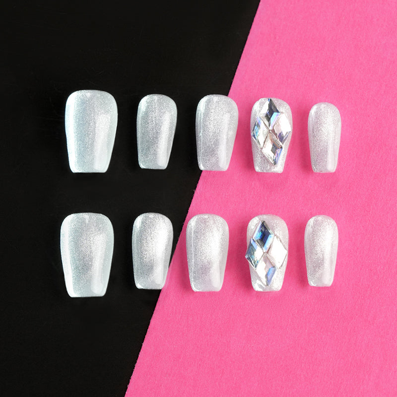 Silver Elegance Cat Eye