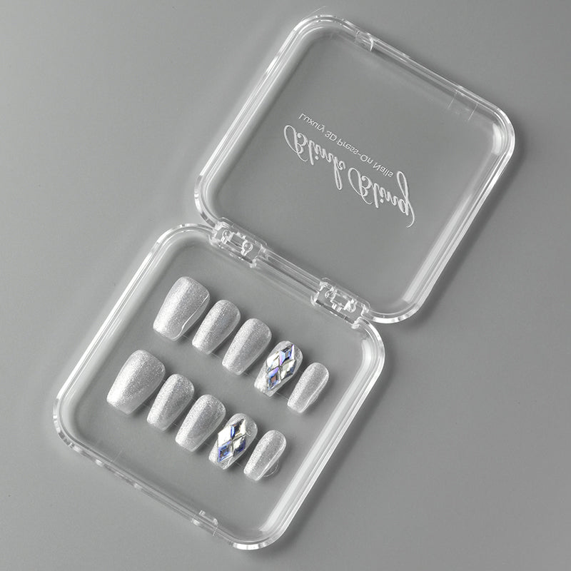 Silver Elegance Cat Eye